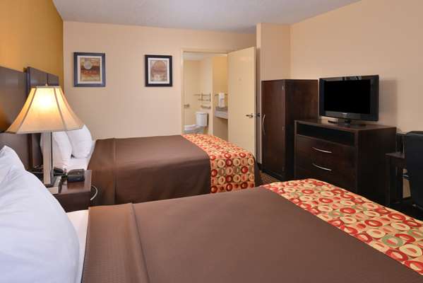 - Americas Best Value Inn US 45 Tupelo - I-22, Exit 86