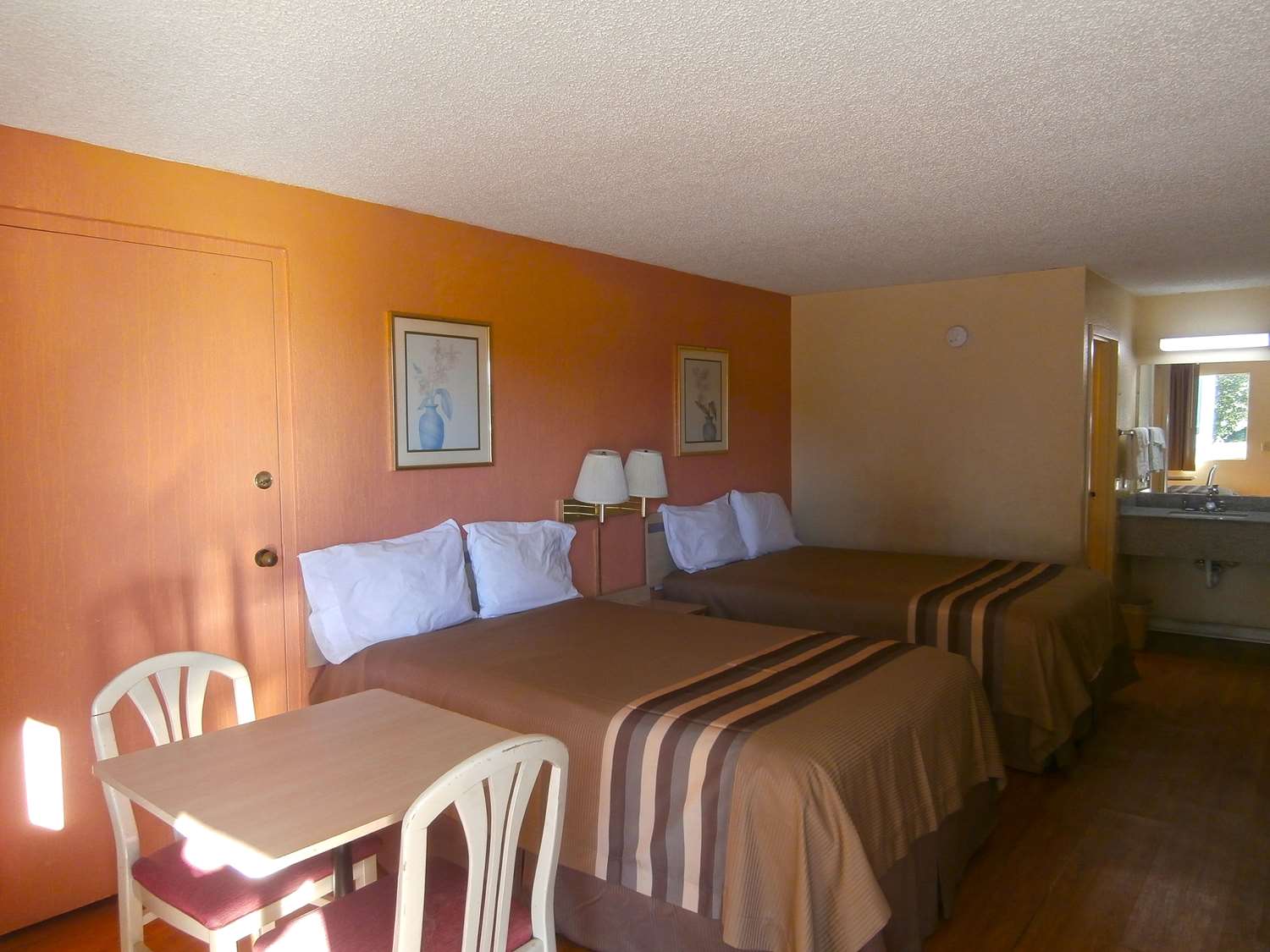 2 Double Beds Non-Smoking image
