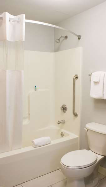  - Best Western Toledo South Maemee Hotel - I-475, Exit 6