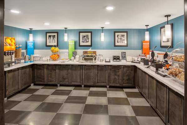 Restaurant - Hampton Inn Monterey