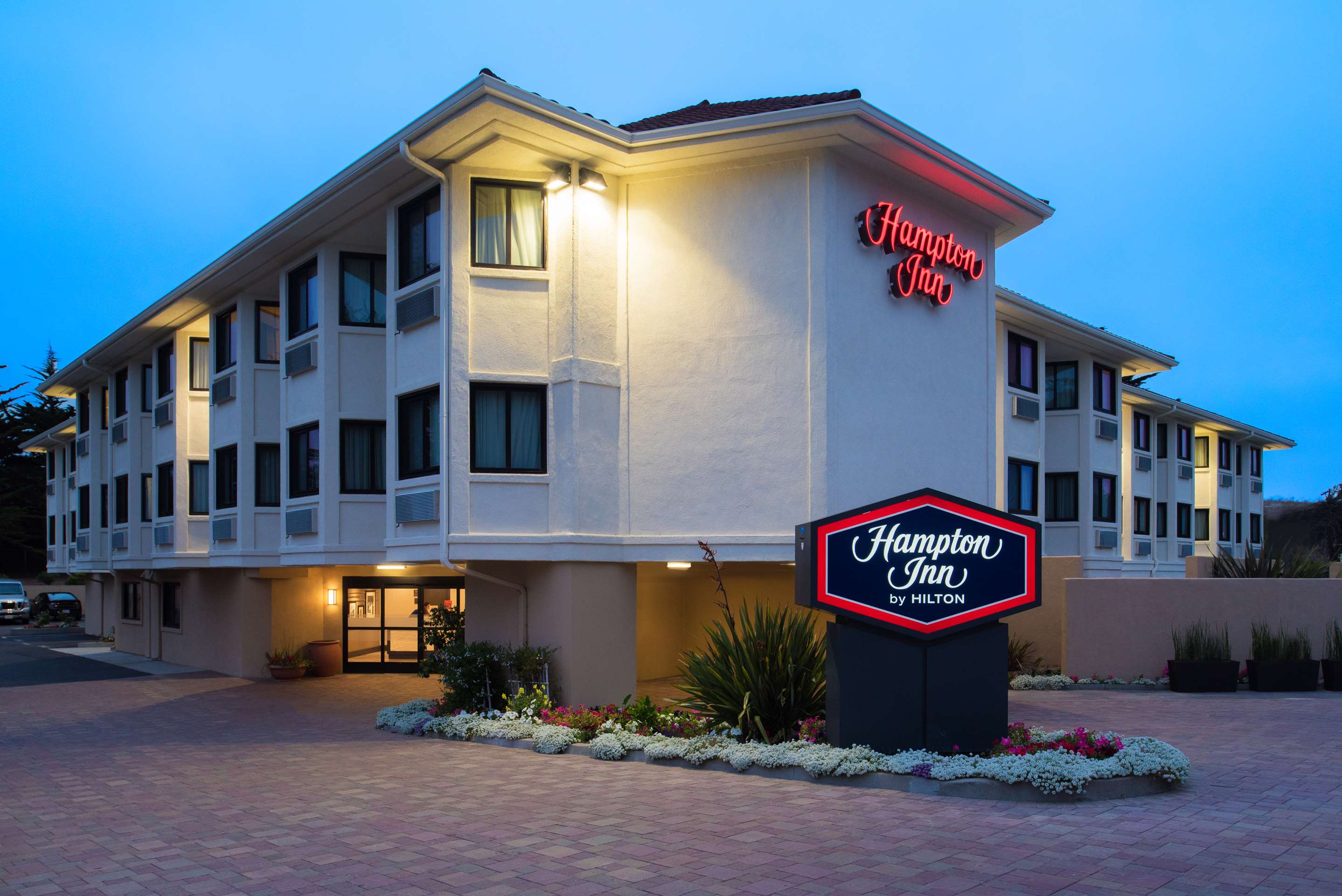 Exterior | Hampton Inn Monterey