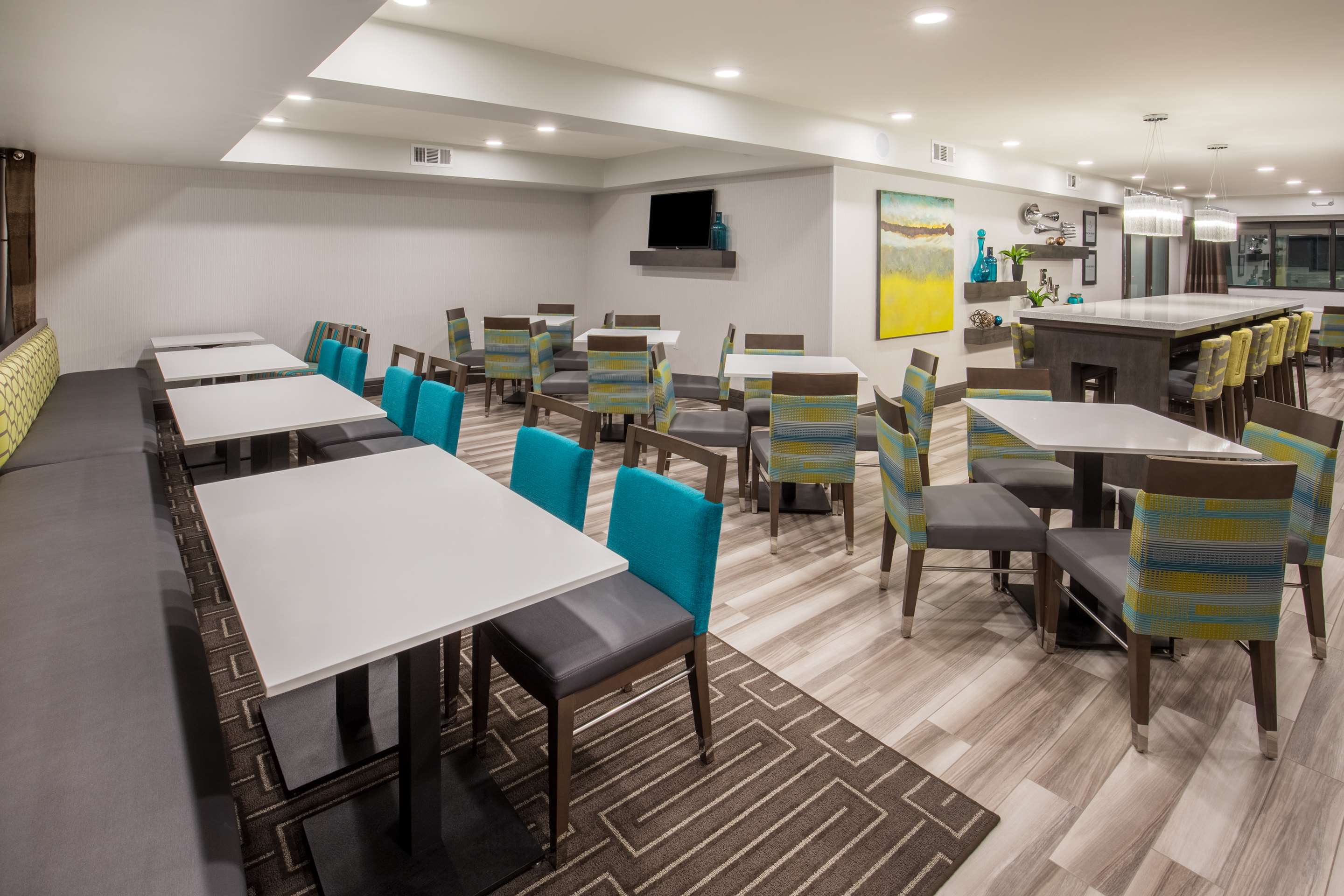 Lobby | Hampton Inn Monterey