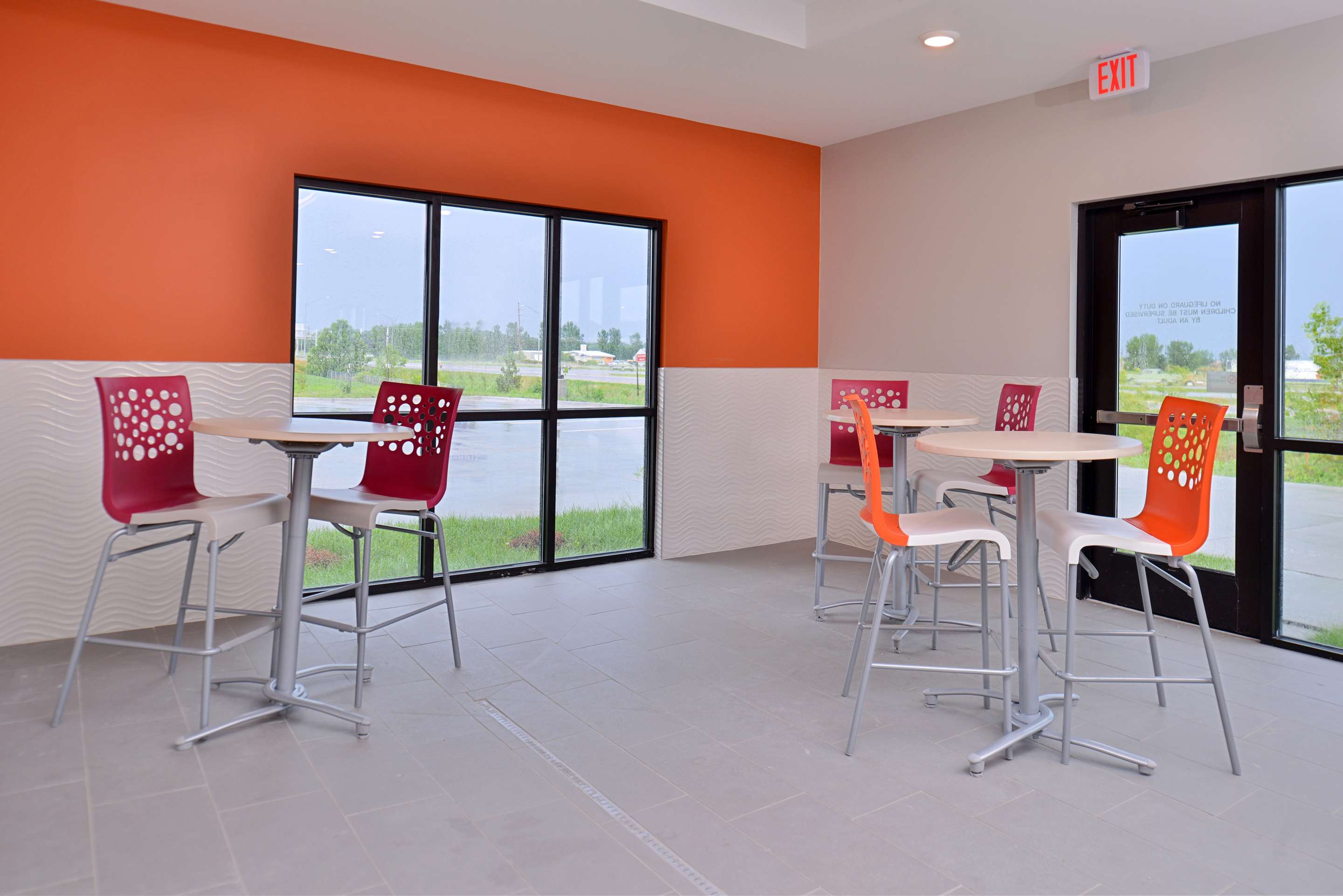Pool | Hampton Inn & Suites Ames