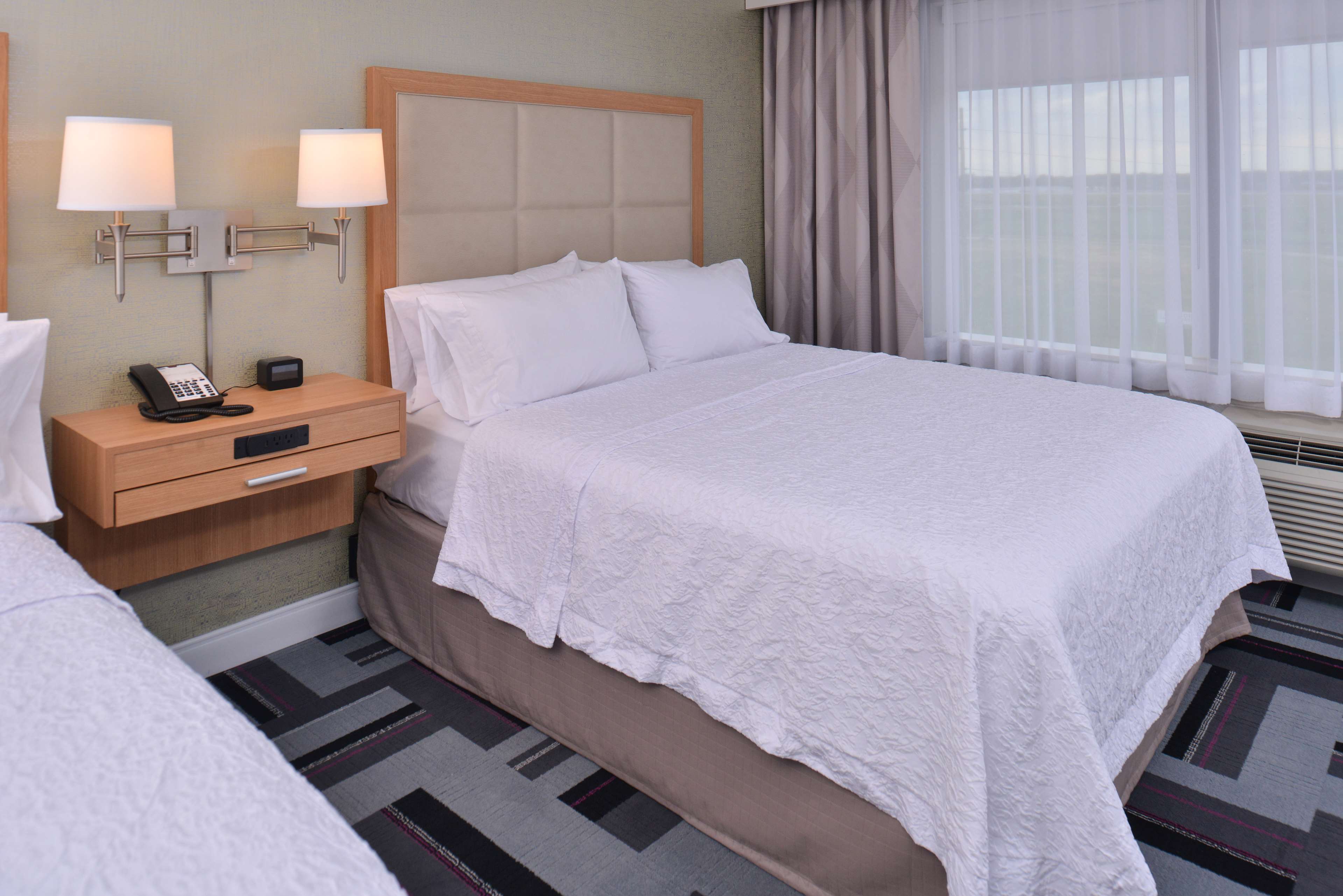 Hampton Inn & Suites by Hilton Ames Room Type - 2 QNS HEARING ACC NOSMOK