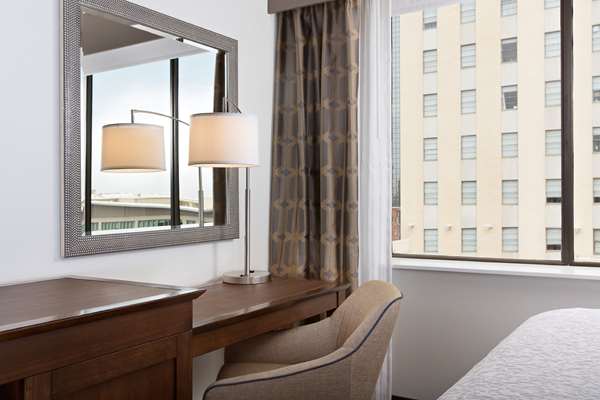  - Hampton Inn & Suites Downtown Dallas