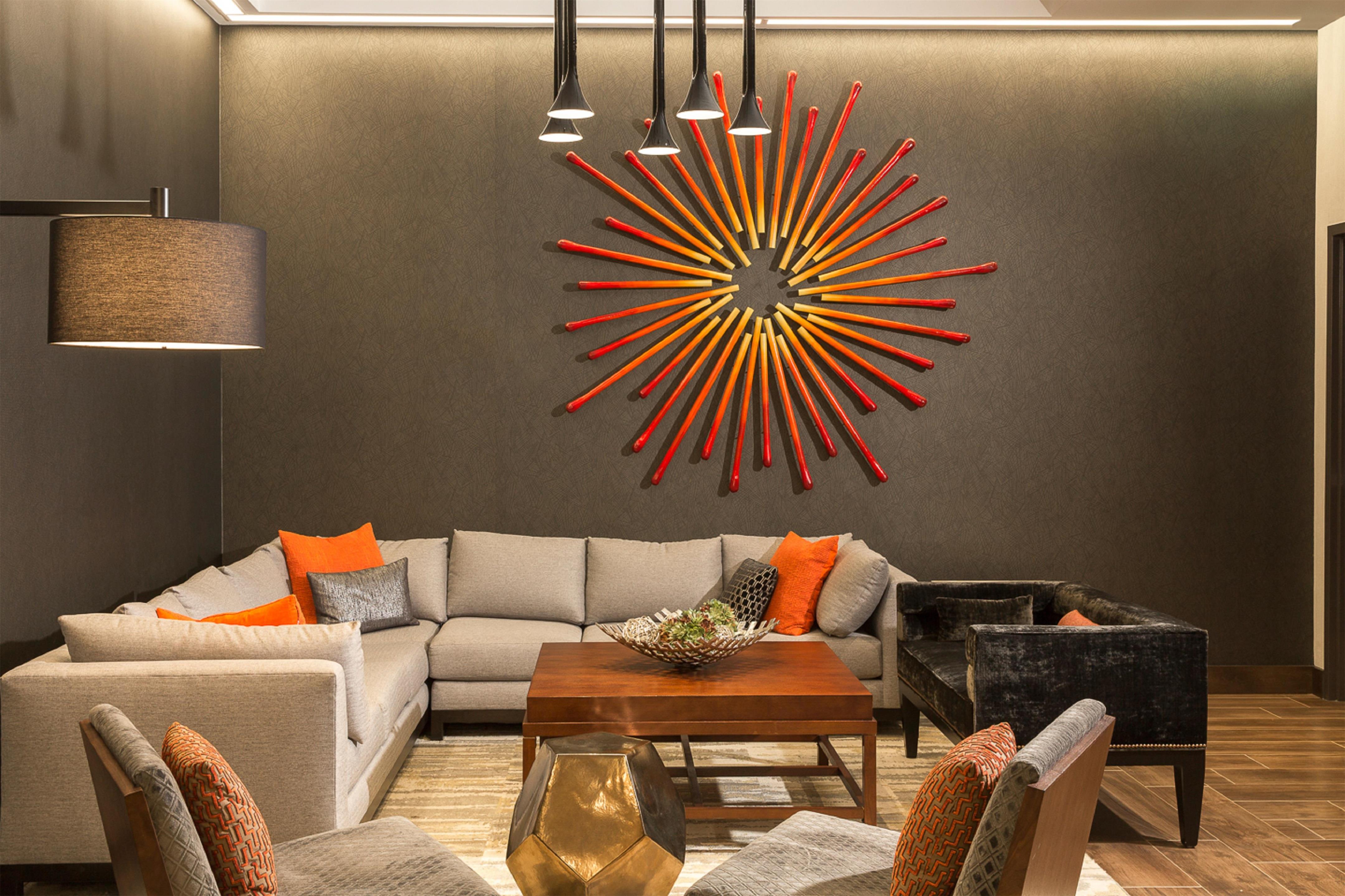Reception | Hampton Inn & Suites Dallas Downtown