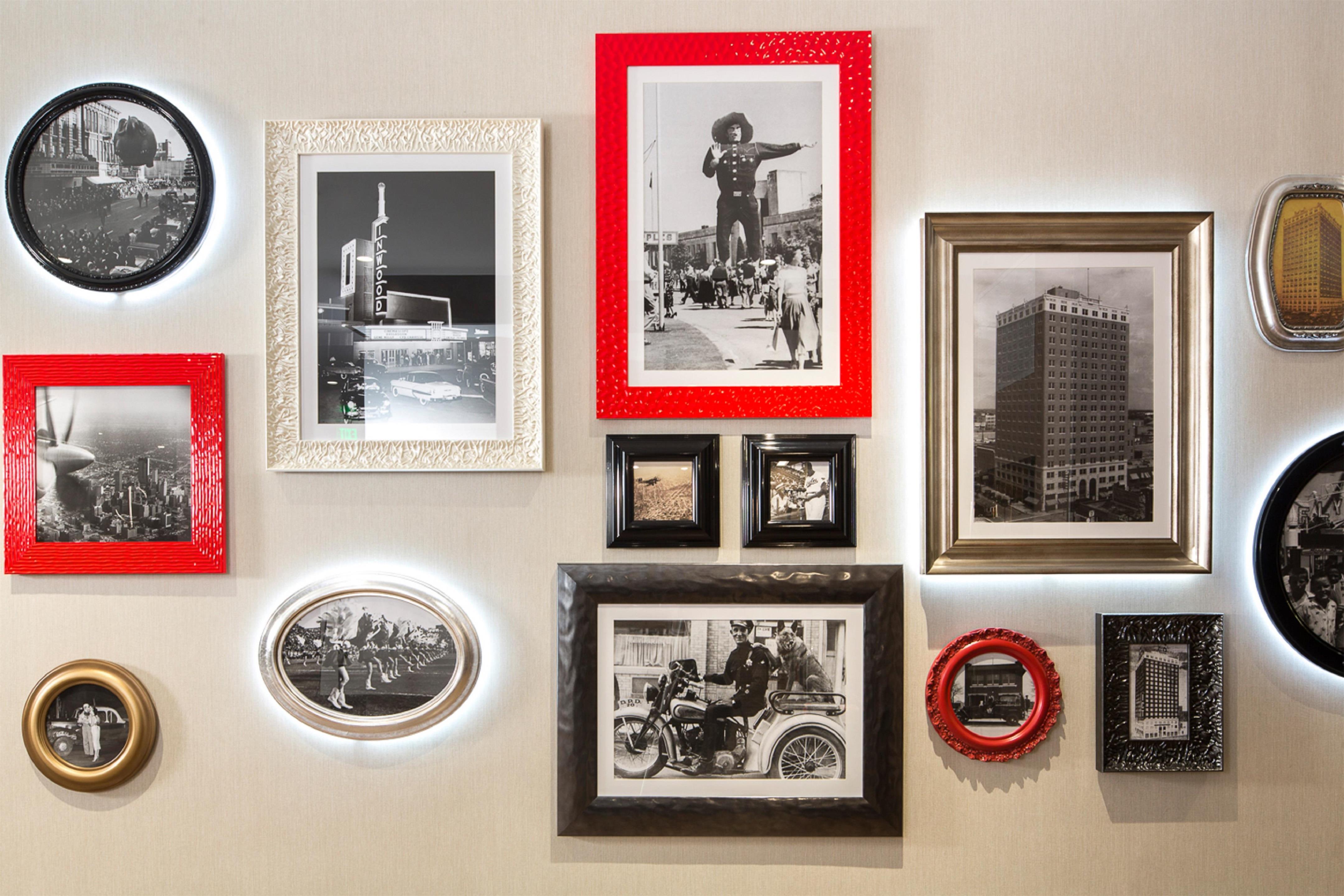 Lobby | Hampton Inn & Suites Dallas Downtown