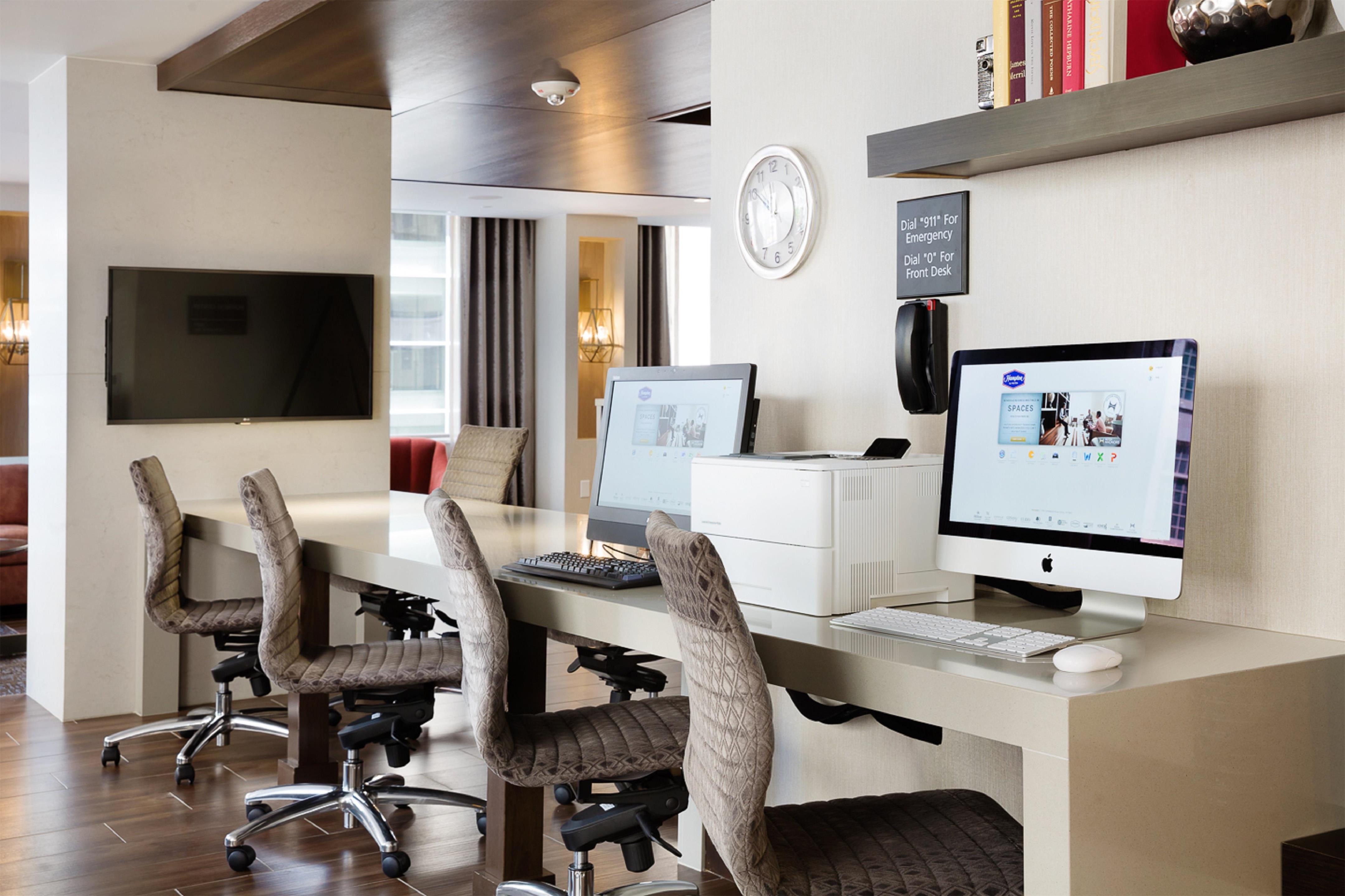 Business Center | Hampton Inn & Suites Dallas Downtown