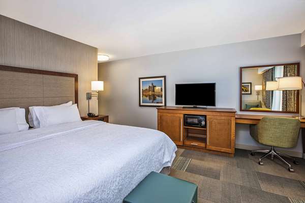  - Hampton Inn West Bloomfield
