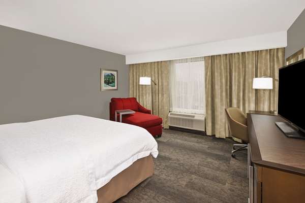  - Hampton Inn West Bloomfield