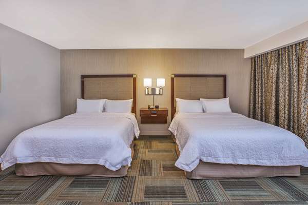  - Hampton Inn West Bloomfield