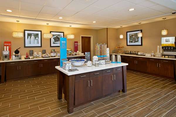 Restaurant - Hampton Inn West Bloomfield