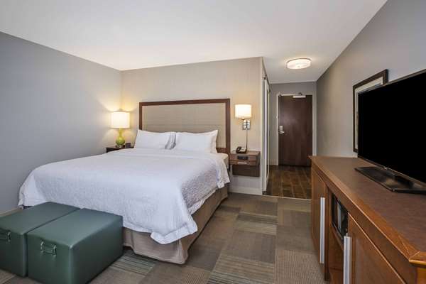  - Hampton Inn West Bloomfield