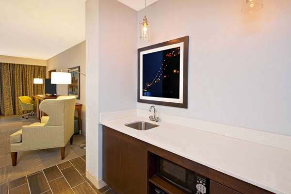  - Hampton Inn West Bloomfield