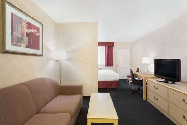  - Days Inn Bullhead City