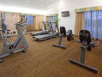 Fitness/ Exercise Room - Days Inn & Suites Schaumburg