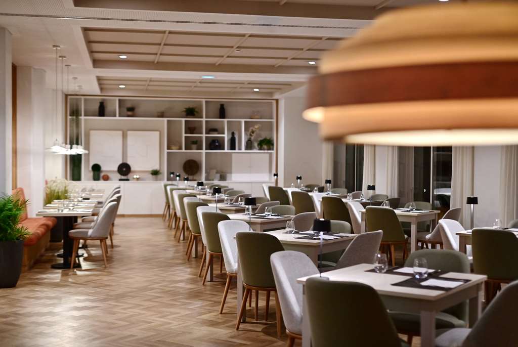 Dolce CampoReal Lisboa-guestroom-Dining,Dining Area,On-Site.jpg