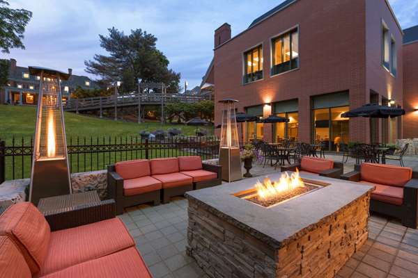 Bar - Ivey Spencer Leadership Centre Hotel London