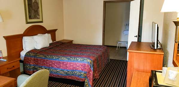  - Knights Inn Greenville