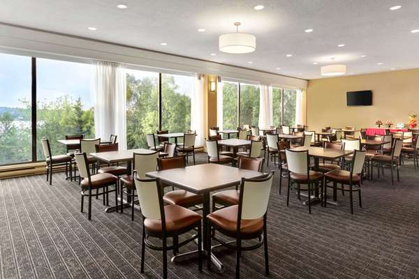 Restaurant - Travelodge Sydney