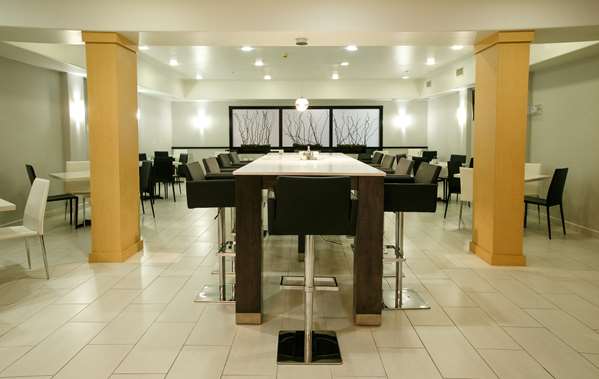 Restaurant - Wyndham Garden Hotel Houston