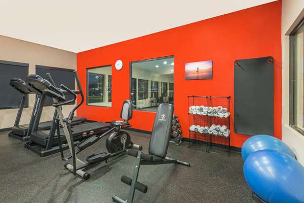 Fitness/ Exercise Room - Wyndham Garden Hotel Houston