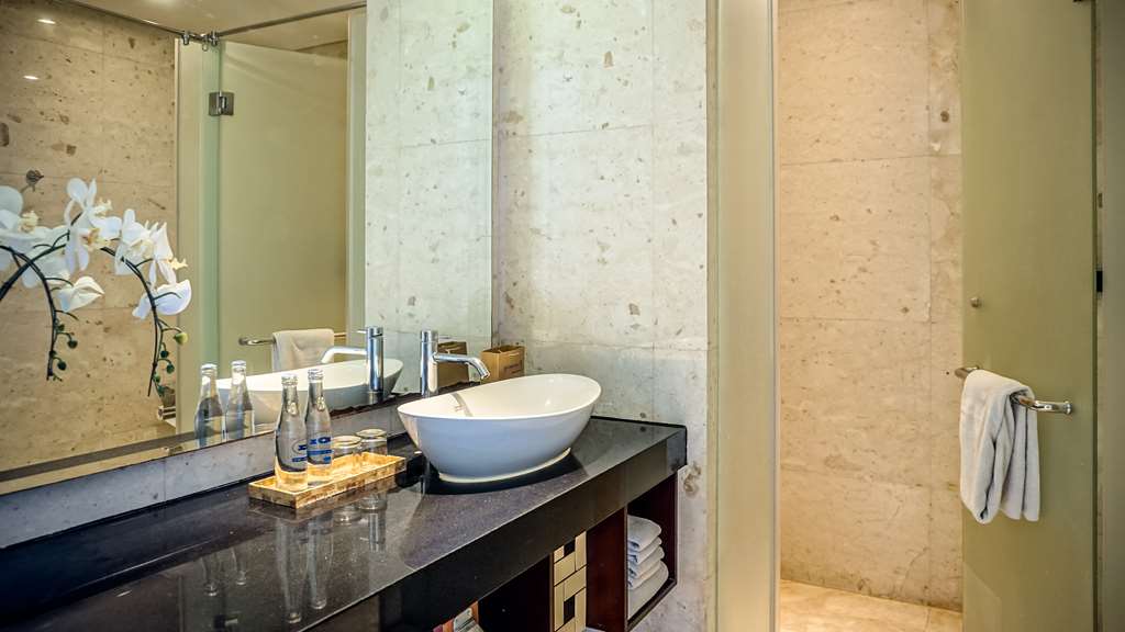 GOLDEN TULIP JINENG RESORT BALI-guestroom-Guest Room,On-Site.jpg