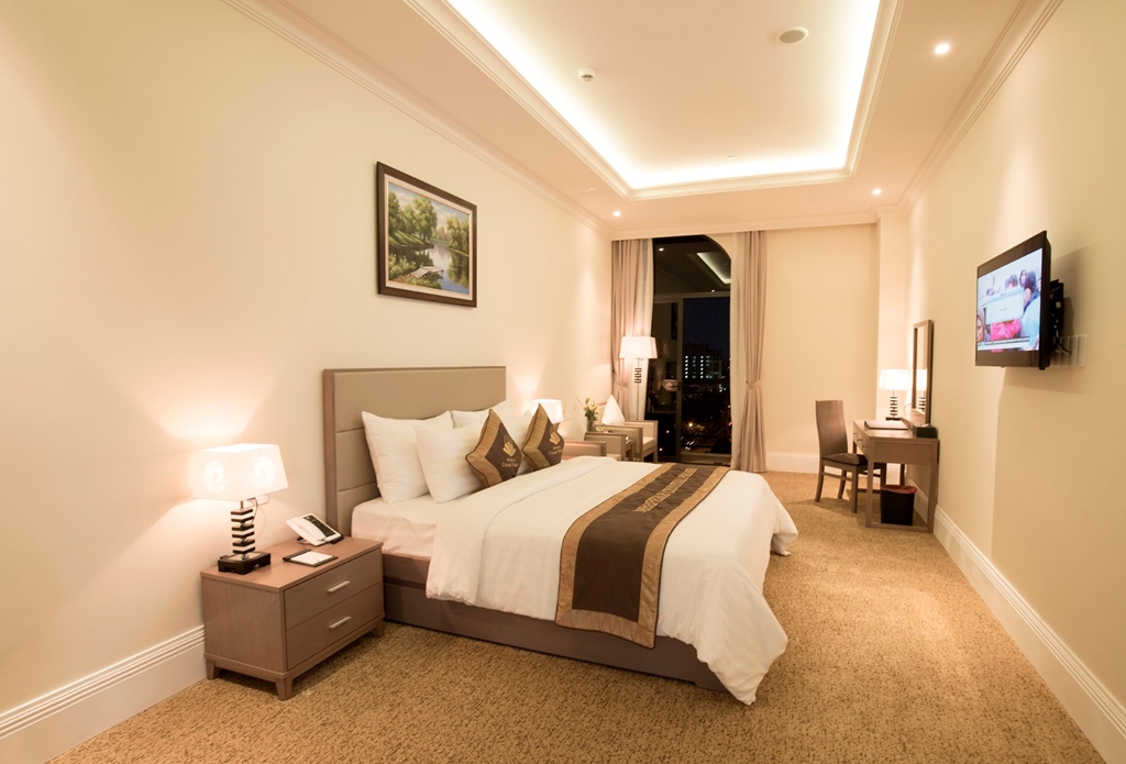 CRYSTAL PALACE HOTEL-guestroom-Guest Room,Indoor/Interior,On-Site,Deluxe Room,Double Room.jpg