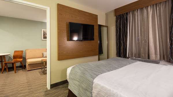  - Best Western Carlsbad by the Sea Hotel - I-5, Exit 45