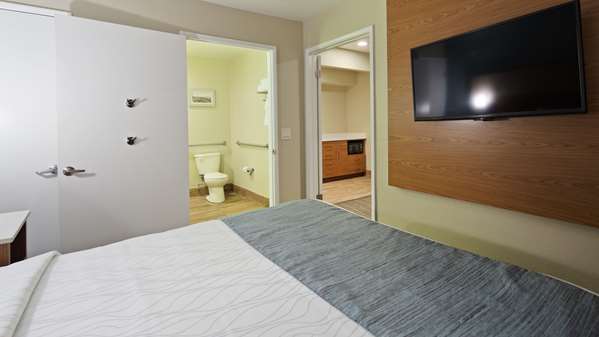  - Best Western Carlsbad by the Sea Hotel - I-5, Exit 45