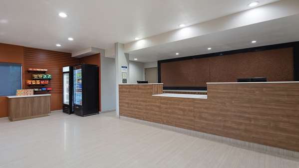  - Best Western Carlsbad by the Sea Hotel - I-5, Exit 45