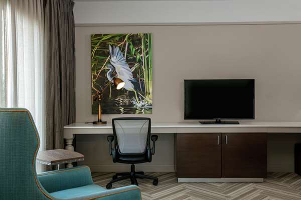  - Hilton Garden Inn Downtown Mobile - I-10, Exit 26B