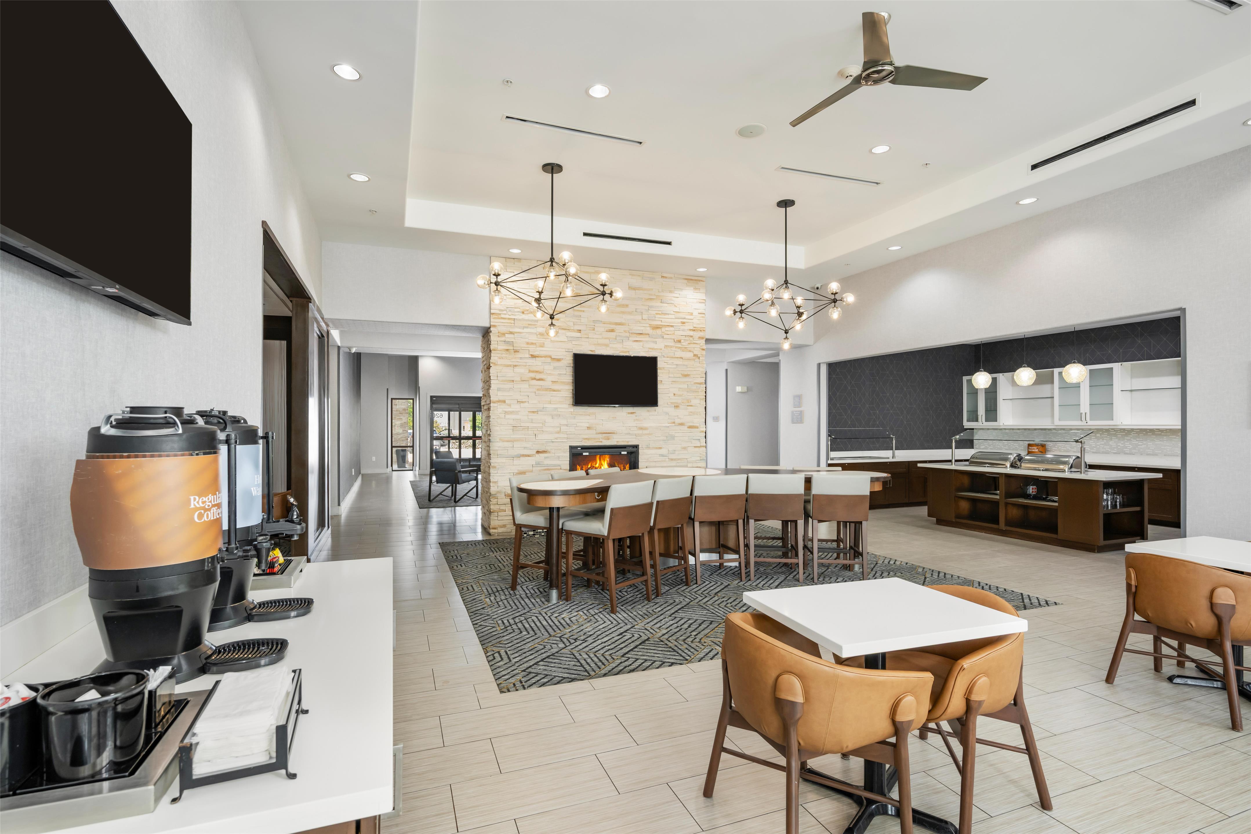 Breakfast Area | Homewood Suites By Hilton New Braunfels
