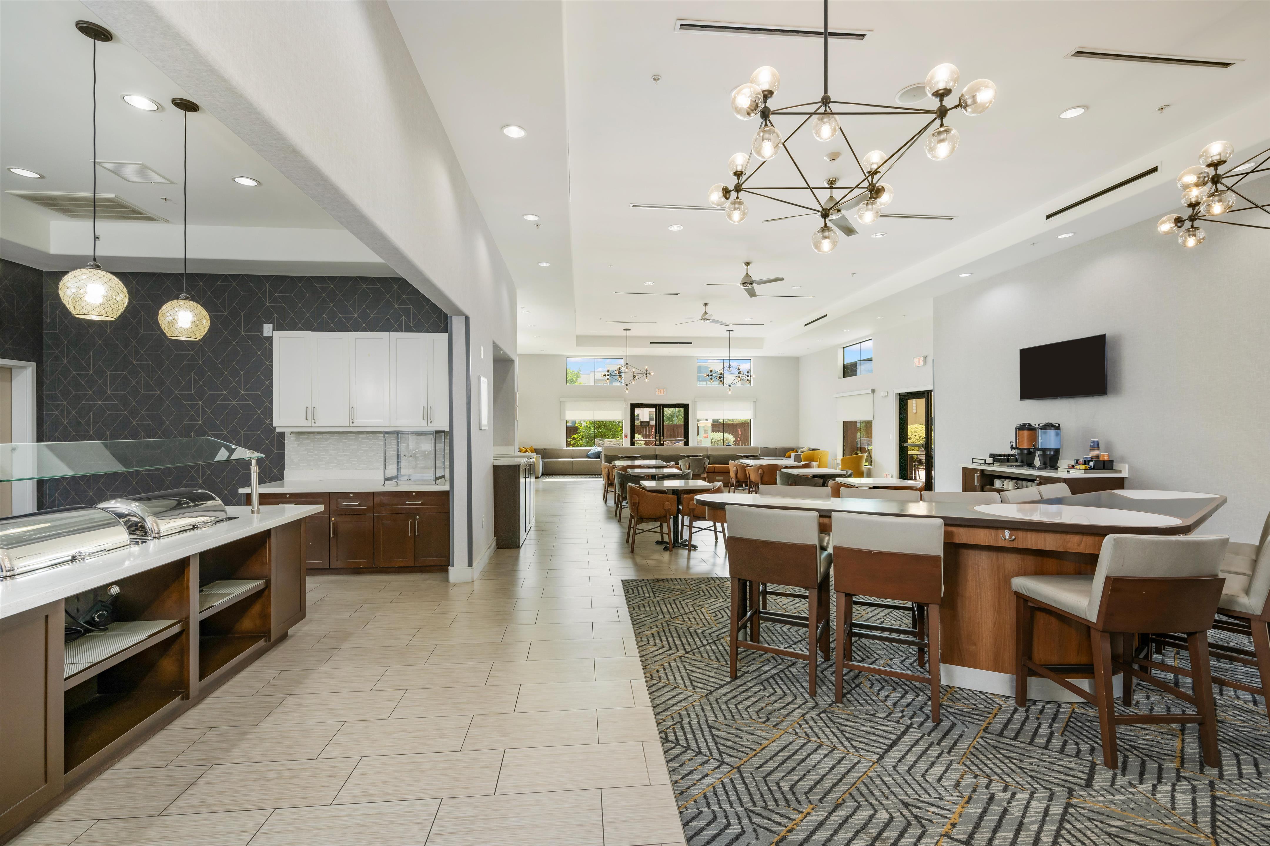 Breakfast Area | Homewood Suites By Hilton New Braunfels