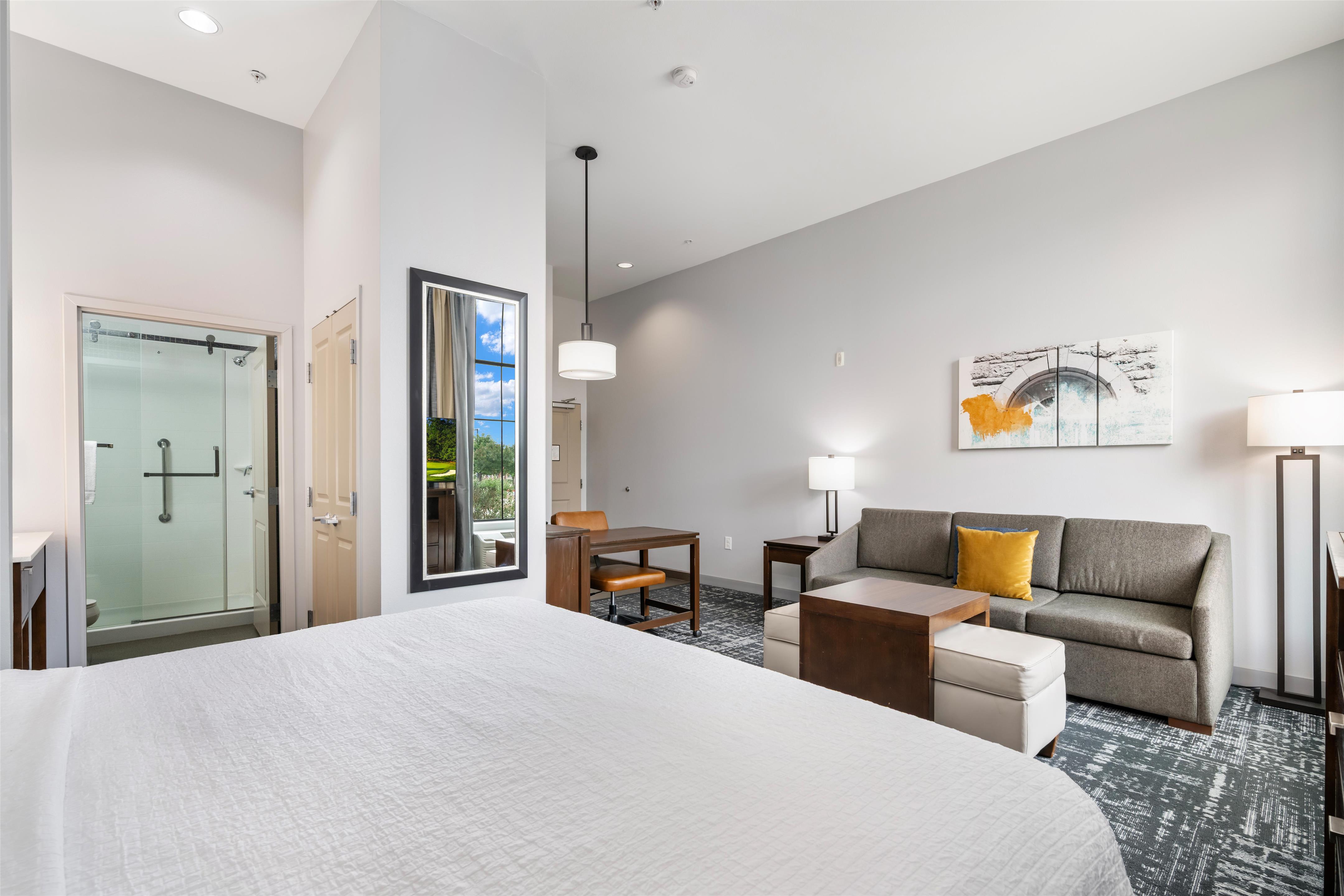 Guest room