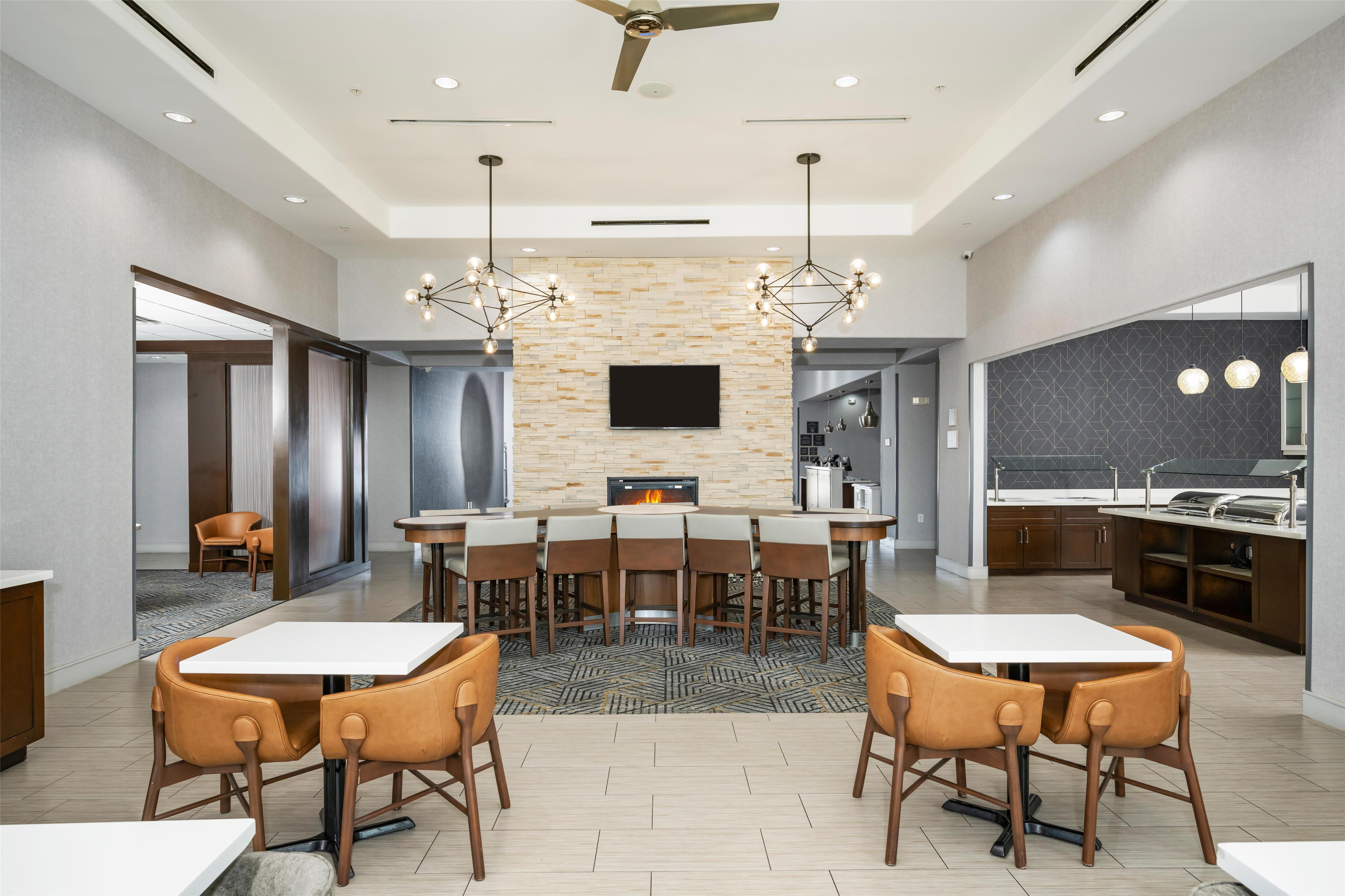 Breakfast Area | Homewood Suites By Hilton New Braunfels