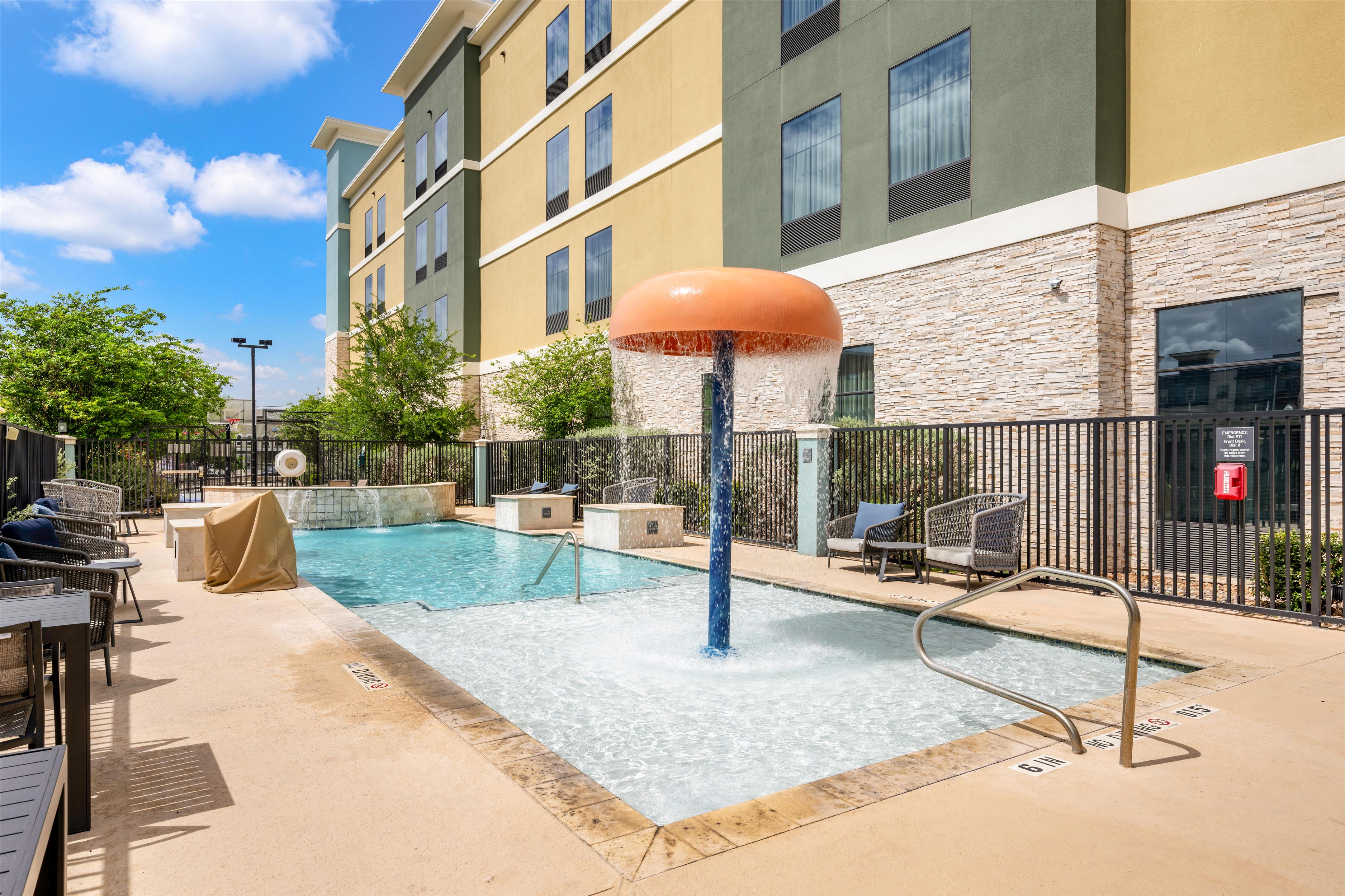 Pool | Homewood Suites By Hilton New Braunfels