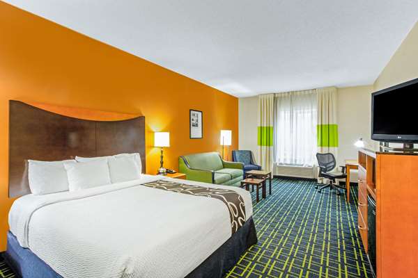 Suite - La Quinta Inn & Suites Manassas - I-66, Exit 47