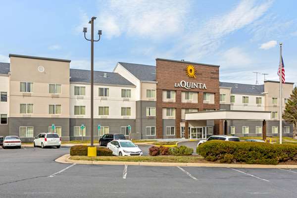 Exterior view - La Quinta Inn & Suites Manassas - I-66, Exit 47