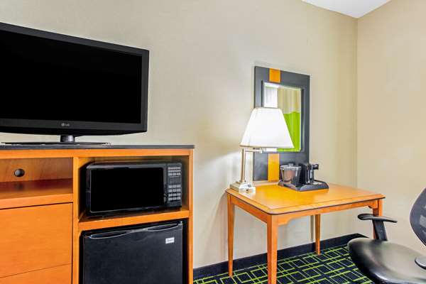  - La Quinta Inn & Suites Manassas - I-66, Exit 47