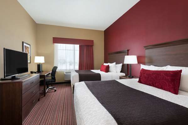 Suite - Best Western Plus Hudson Hotel & Suites - I-76, Exit 31
