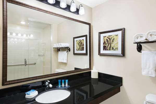  - Best Western Plus Hudson Hotel & Suites - I-76, Exit 31