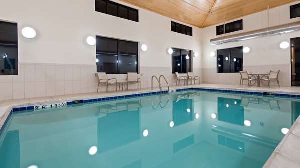 Pool - Best Western Plus Hudson Hotel & Suites - I-76, Exit 31