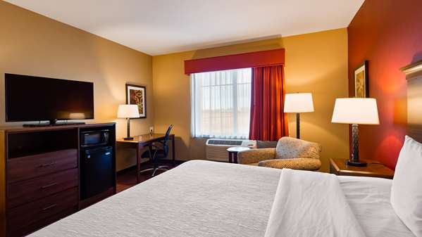  - Best Western Plus Hudson Hotel & Suites - I-76, Exit 31