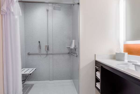  - Home2 Suites by Hilton Downtown Atlanta - I-75 & I-85, Exit 249B & 249C