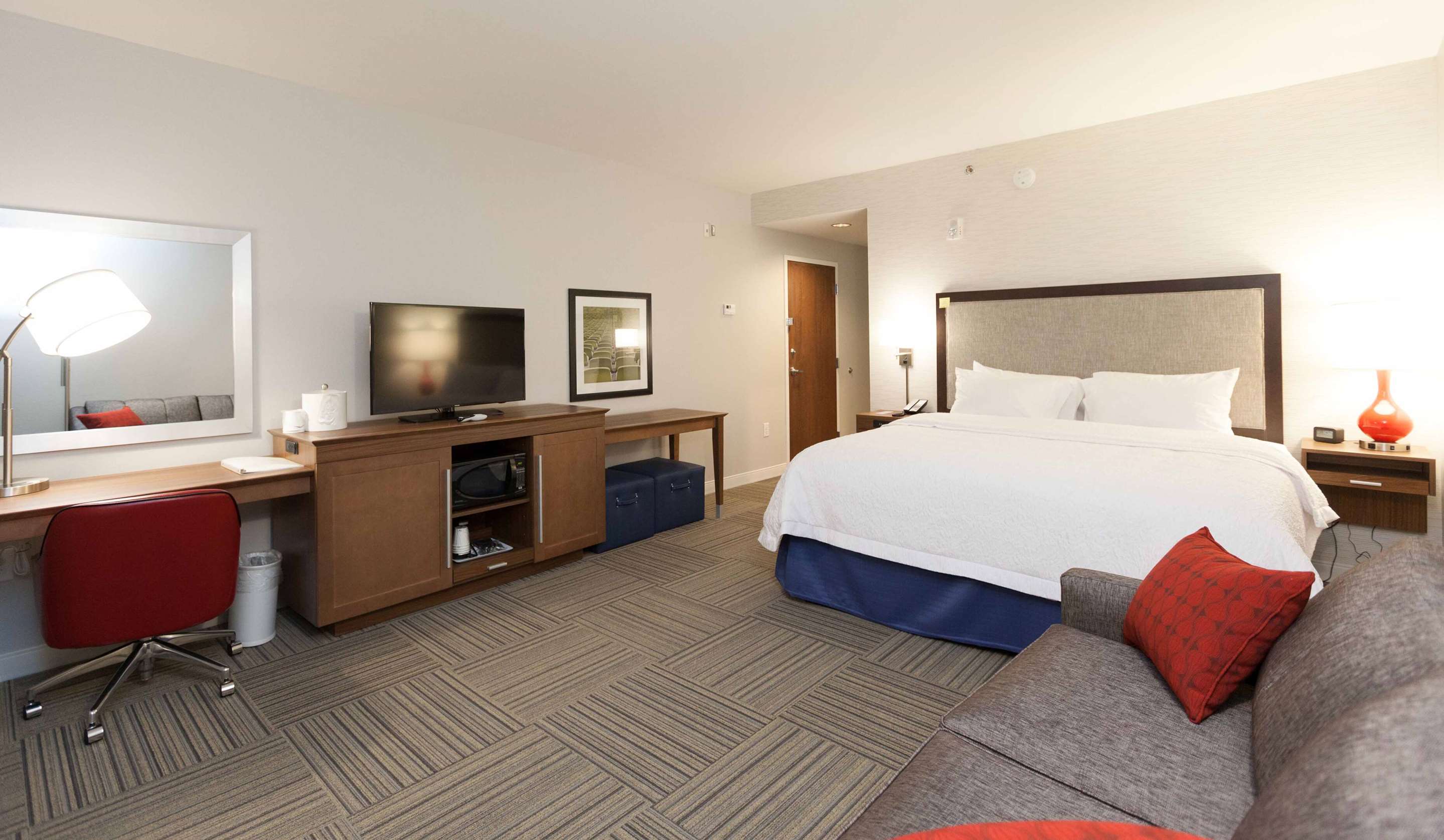 Guest room