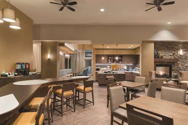 Restaurant - Homewood Suites by Hilton Downtown Calgary