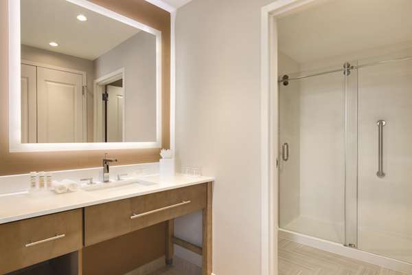  - Homewood Suites by Hilton Downtown Calgary