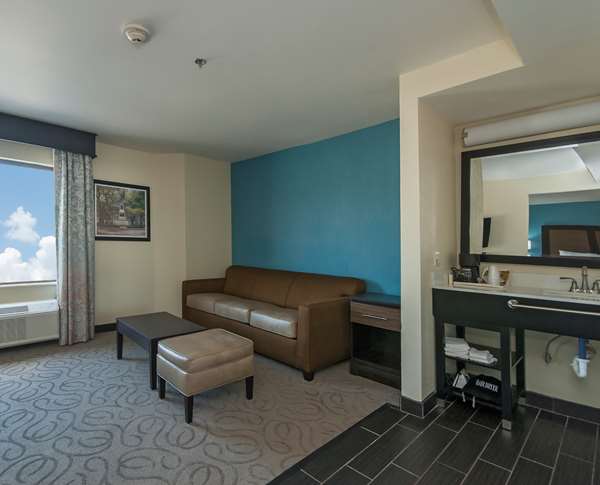 Suite - Best Western Travelers Rest Greenville Hotel