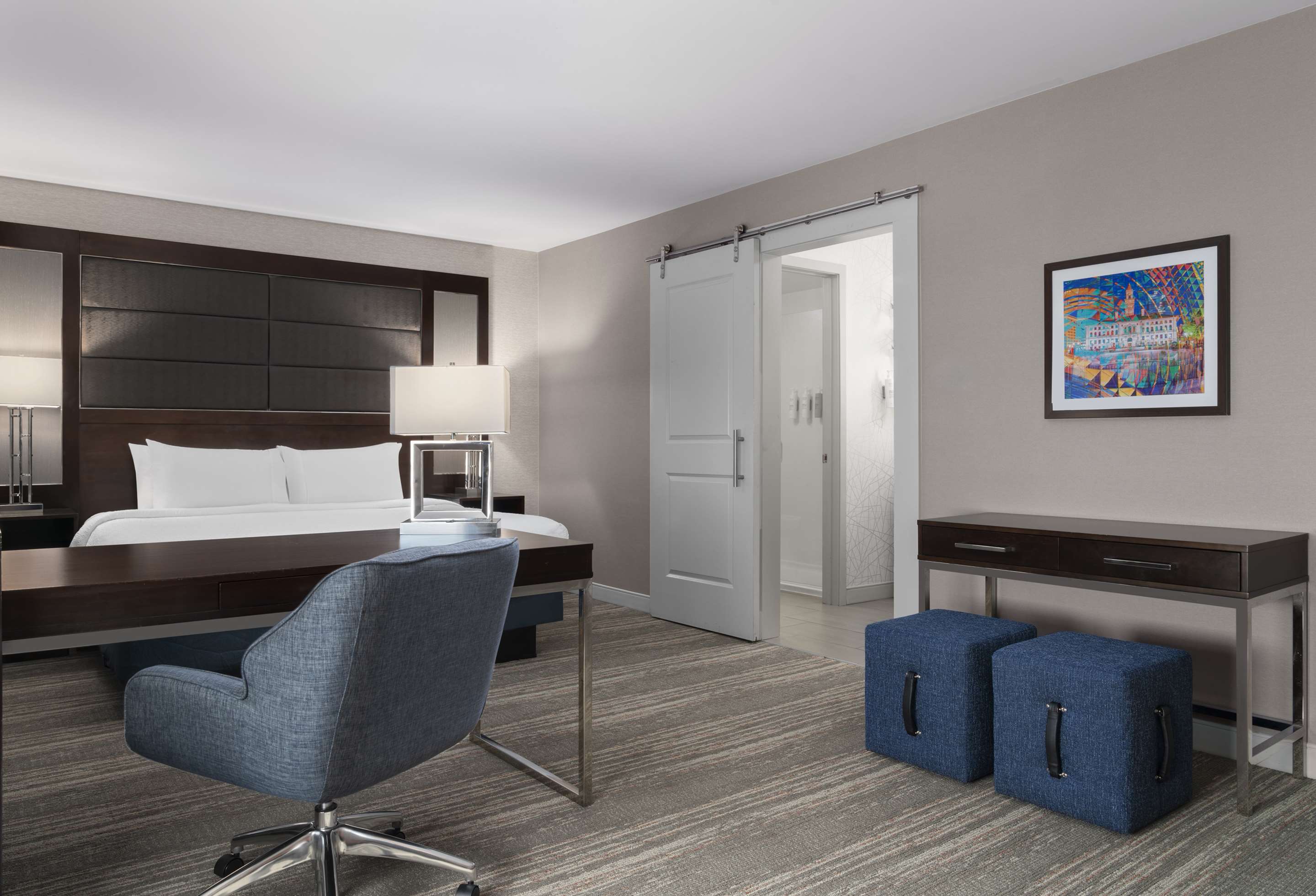 Guest room